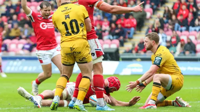 Josh Macleod try