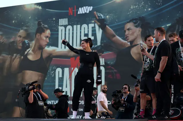 Gina Carano pointing
