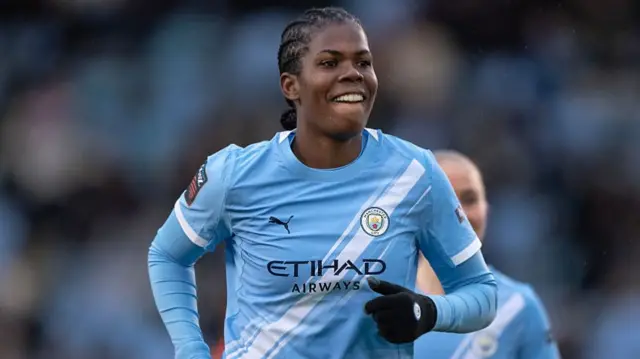 Khadija Shaw of Manchester City celebrates