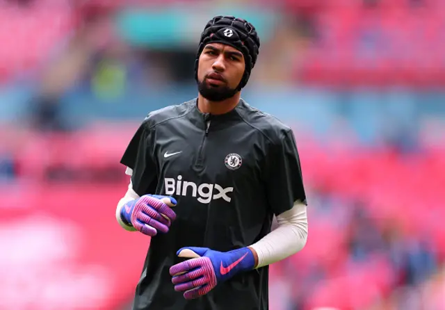 Robert Sanchez of Chelsea warming up