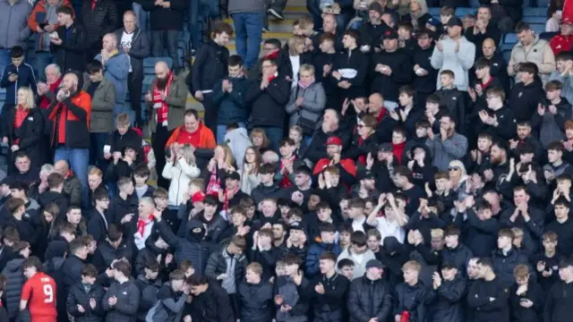 Aberdeen supporters