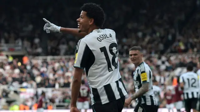 William Osula of Newcastle United celebrates scoring his team's second goal during the Premier League match between Newcastle United and West Ham United at St James' Park