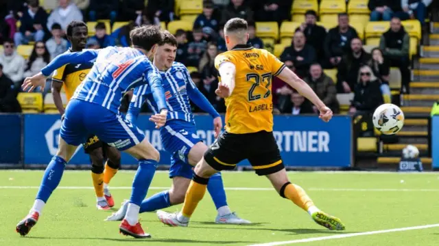 Findlay Curtis scores for Kilmarnock against Livingston