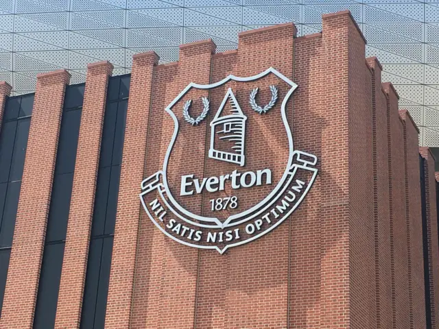 Everton badge