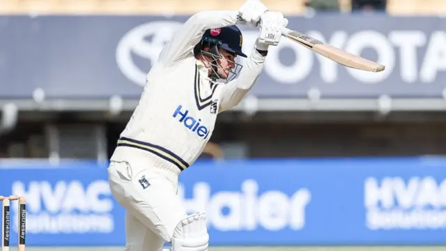 Jordan Thompson batting