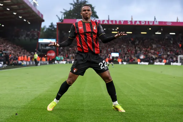 Eli Junior Kroupi of Bournemouth celebrates