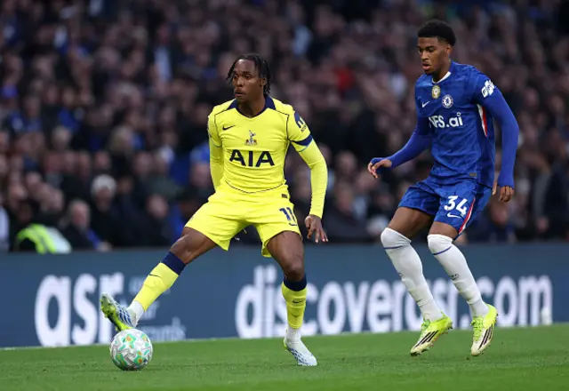 Mathys Tel of Tottenham Hotspur controls the ball