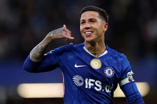 Enzo Fernandez celebrates