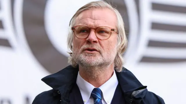Dundee head coach Steven Pressley