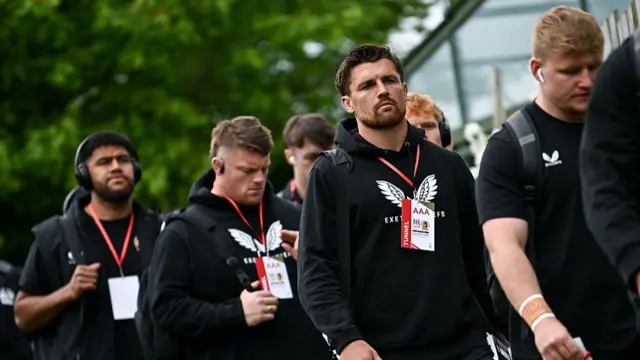 Exeter players walking into stadium