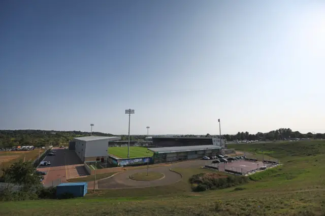 Sixfields