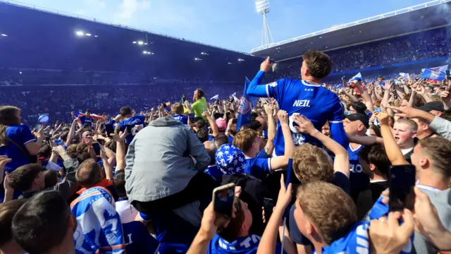 Fans celebrate