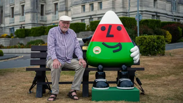 Mistar Urdd a'r dyn a'i greodd - Wynne Melville Jones