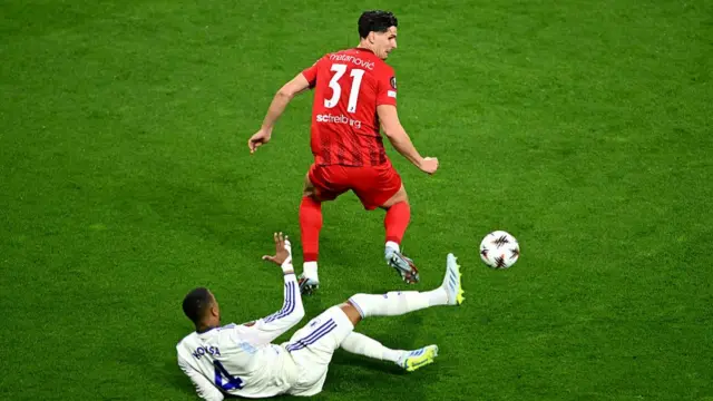 Ezri Konsa of Aston Villa is fouled by Igor Matanovic