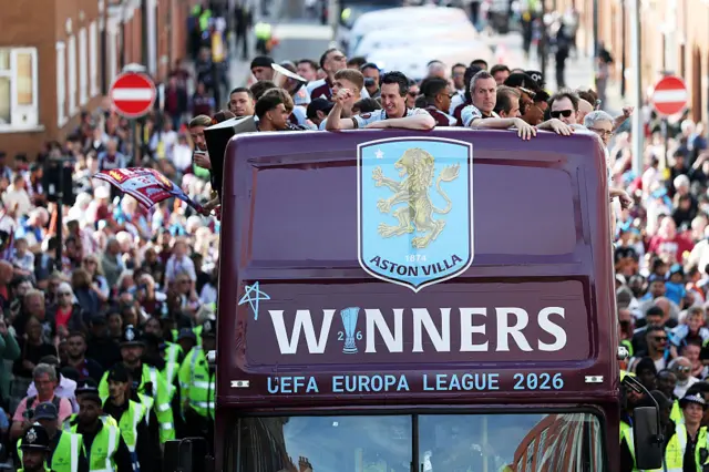 Villa bus