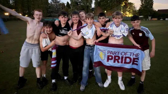 Members of Starlands Warriors U14 team