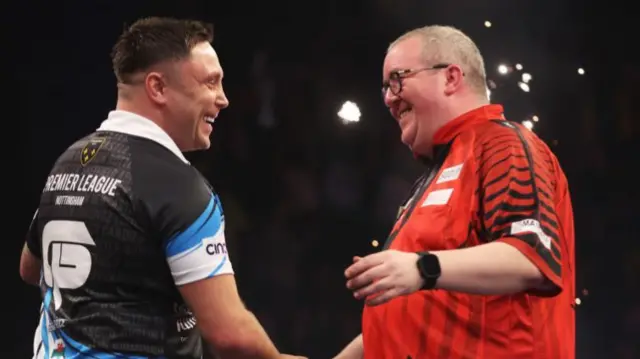 Gerwyn Price (left) and Stephen Bunting