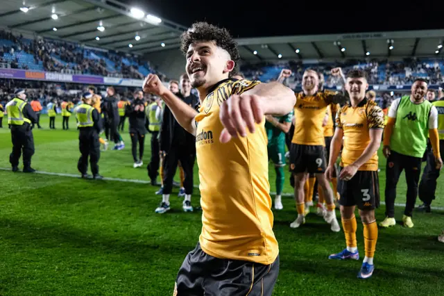 Mohamed Belloumi of Hull City celebrates victory with his team-mates