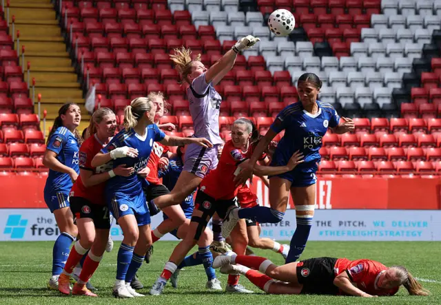 Whitehouse punches clear for Charlton