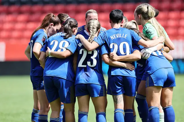 Leicester players huddle