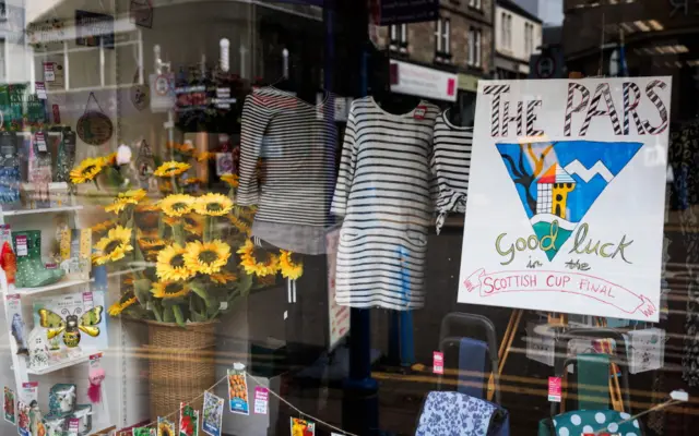 The city of Dunfermline gets ready ahead of the Mens Scottish Gas Scottish Cup Final on Saturday. Dunfermline, Scotland.