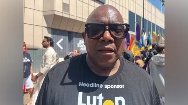Steve Pascal at the Luton Carnival