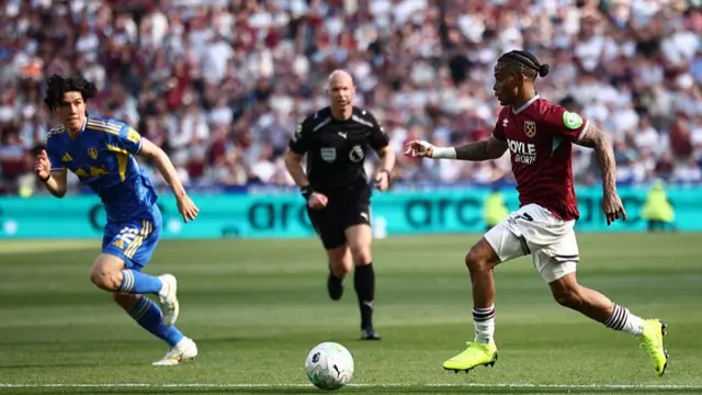 Crysencio Summerville on the ball for West Ham