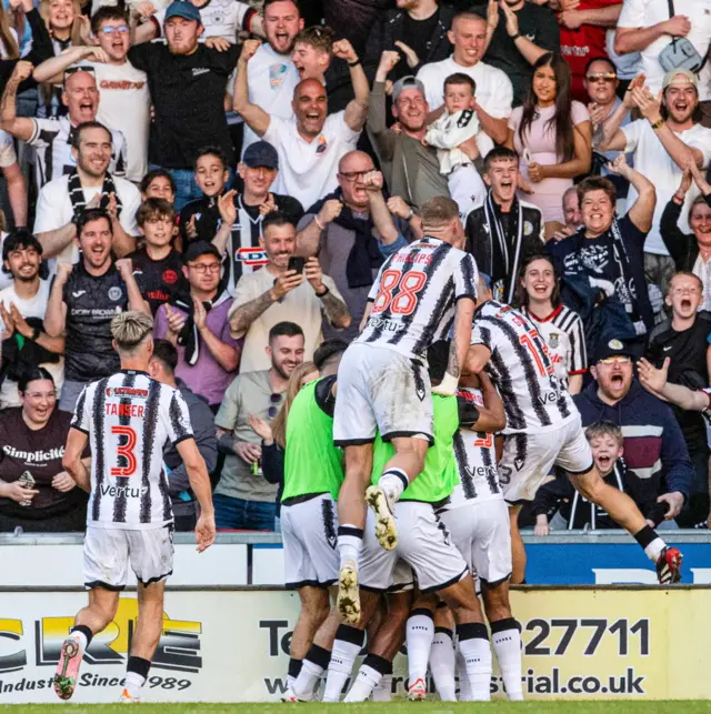 St Mirren 1-0 Partick Thistle (agg 2-1)