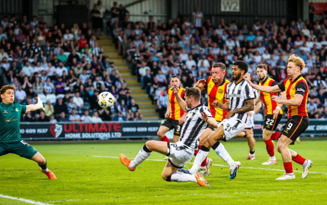 St Mirren 1-0 Partick Thistle (agg 2-1)
