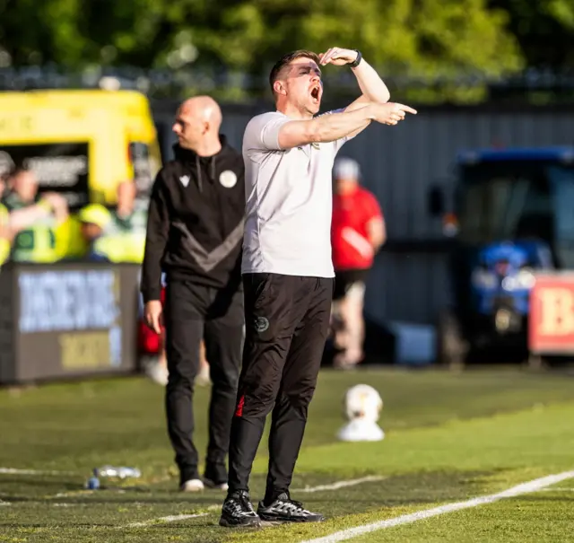 St Mirren 0-0 Partick Thistle (agg 1-1)