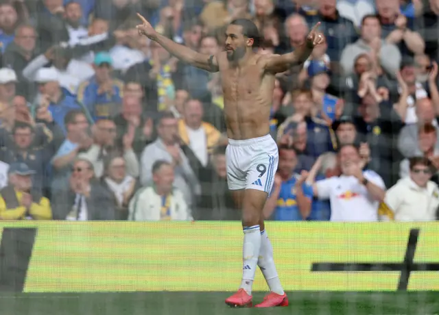 Calvert-Lewin celebrates