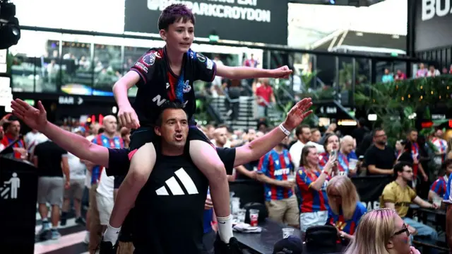 Crystal Palace fans reacf