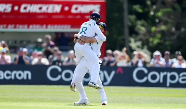 Ireland celebrate catch