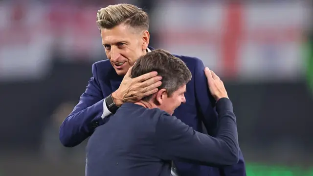 Steve Parish embraces Oliver Glasner