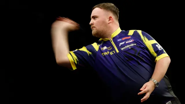 Luke Littler in action during his semi final match against Gerwyn Price