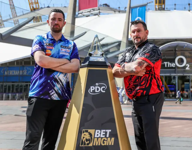 Luke Humphries (left) and Jonny Clayton