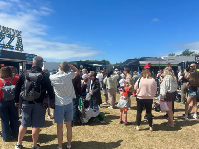 Ciwio yn y lle bwyd