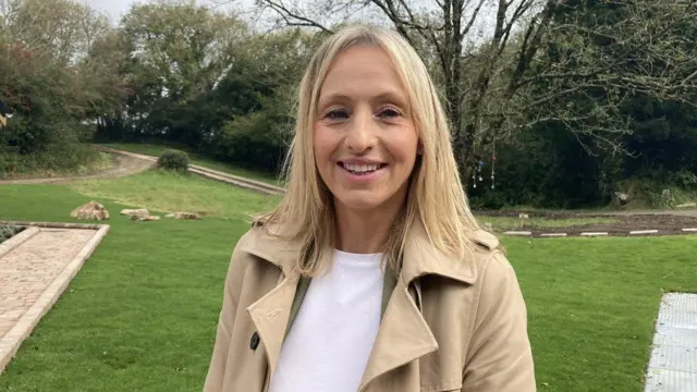 Prif Weithredwr yr Urdd Siân Lewis