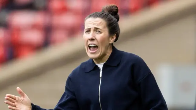 Leanne Crichton