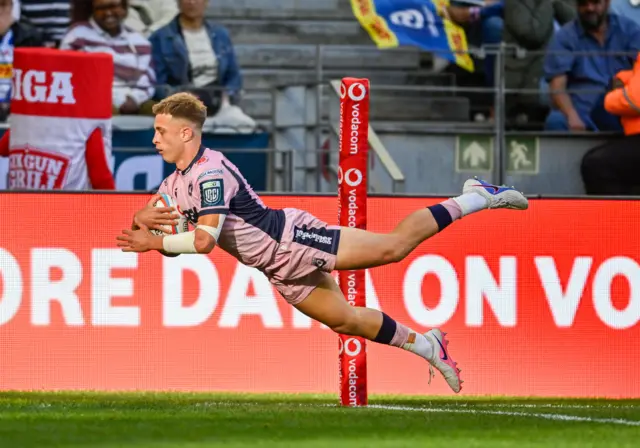 Winnett scores try