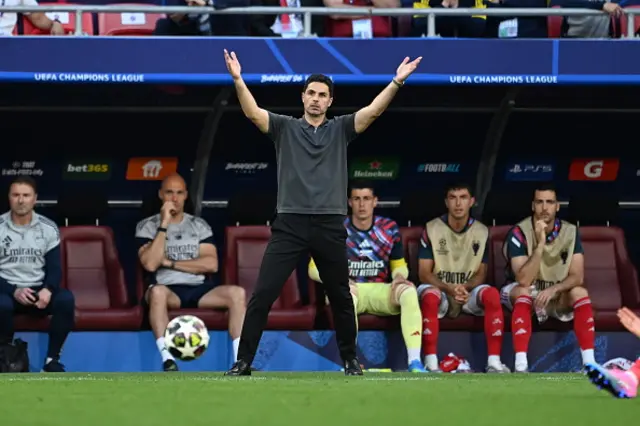 Head Coach of Arsenal Mikel Arteta gives tactics to his players
