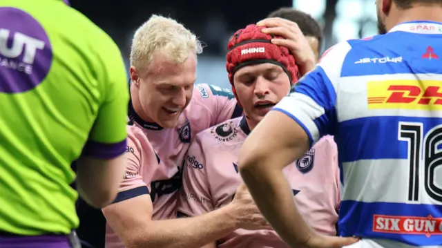 Cardiff players celebrate try