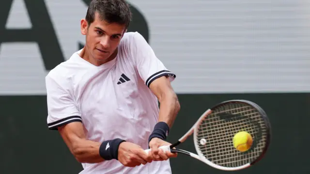 Rafael Jodar hits a backhand