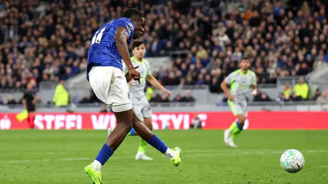 Thierno Barry of Everton scores
