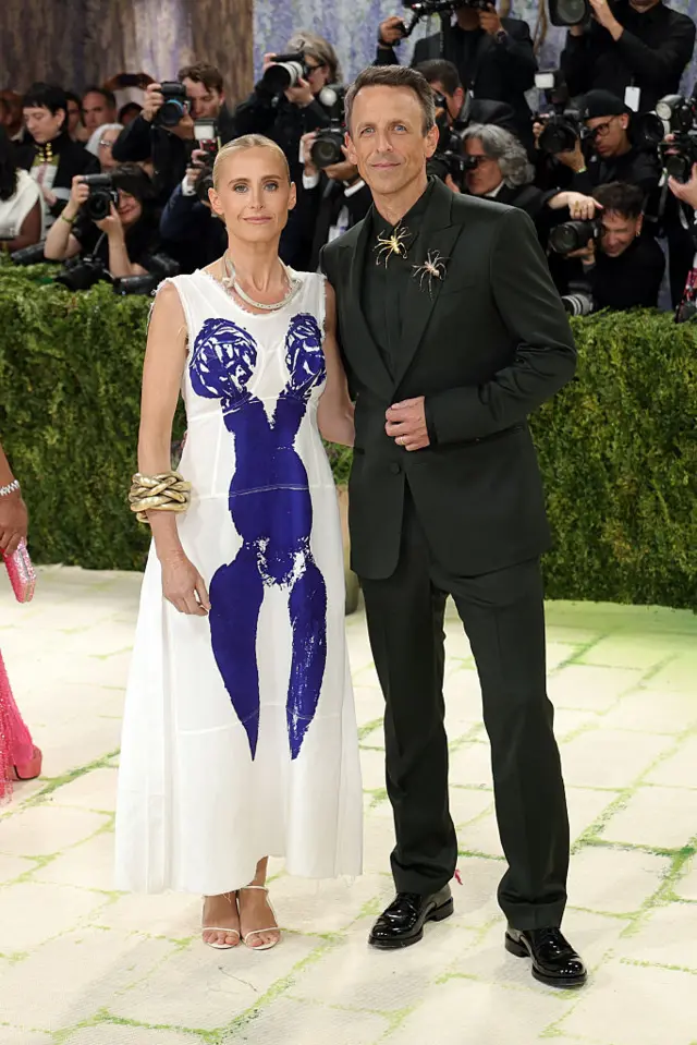 Alexi Ashe and Seth Meyers