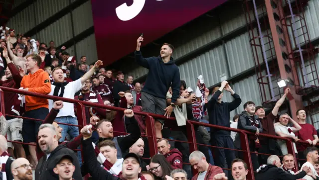 Hearts fans celebrate