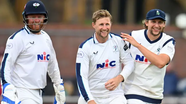 Joe Root celebrates taking wicket