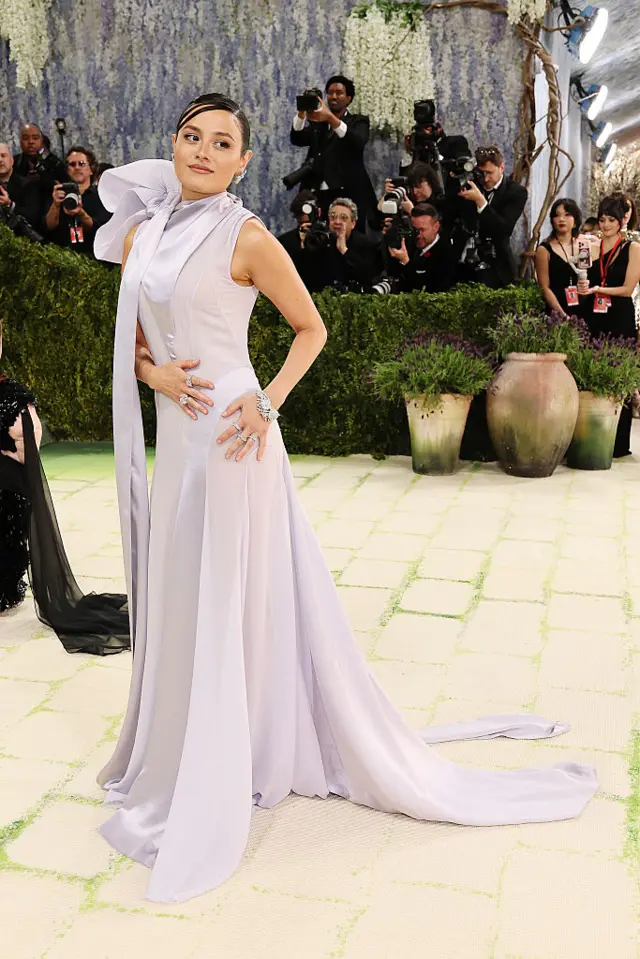 Actress Chase Sui Wonders is dripping with diamonds in a pale lavender dress