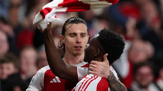 Arsenal and Atletico in action