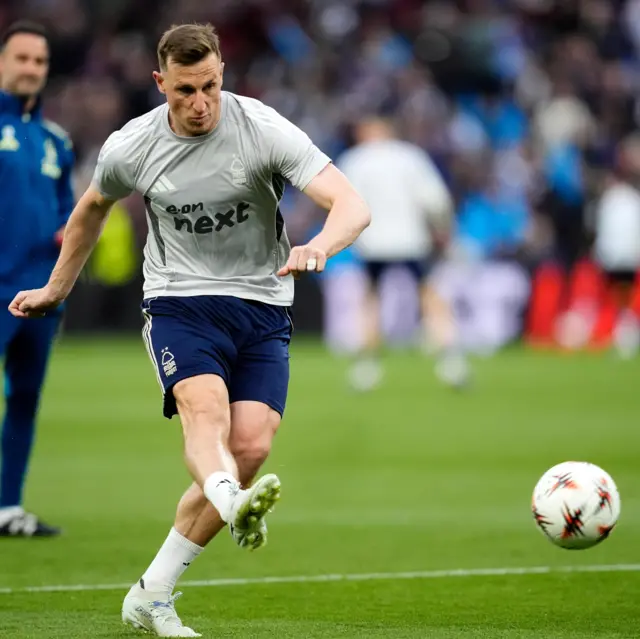 Chris Wood shoots during the warm up